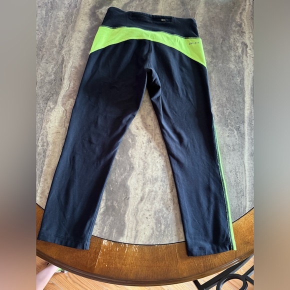 Set of Nike xs leggings in gray and black - Picture 3 of 9